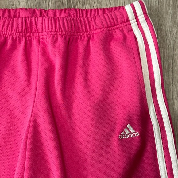 NWT Adidas essential wick capris bright pink and white womens L - Picture 4 of 4